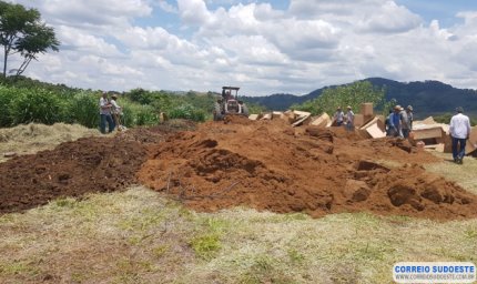 RECEITA FEDERAL TRANSFORMA 33 TONELADAS DE TABACO EM ADUBO