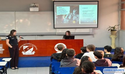 Estudantes de Guaxupé participam de palestra sobre bullying e segurança digital