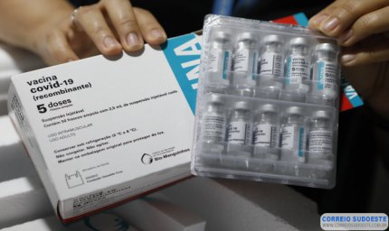 EDUCAÇÃO COMEÇARÁ A SER VACINADA EM GUAXUPÉ