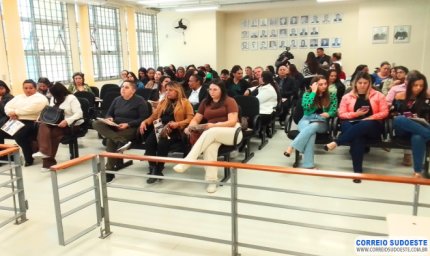 Conferência discutiu problemas de autismo e bullying nas escolas
