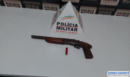 Barbeiro doidão queria acertar “contas” com desafeto