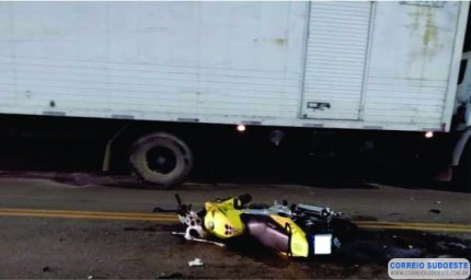 ESTUDANTE SAI PARA COMEMORAR COMPRA DE MOTO E ACABA PERDENDO O PAI EM ACIDENTE