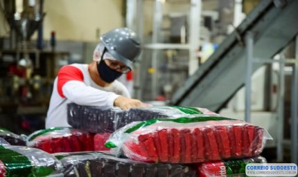 Torrefação de cooperativa mineira se torna pioneira entre indústrias de café
