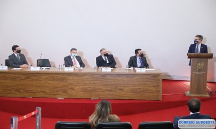 MG assina acordo de cooperação com TSE para compartilhamento de dados