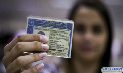 Projeto determina que CNH vencida será válida para identificação oficial