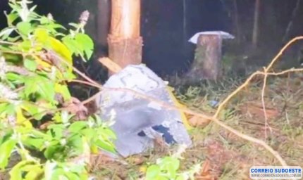 Avião cai durante tempestade e todos os ocupantes morrem
