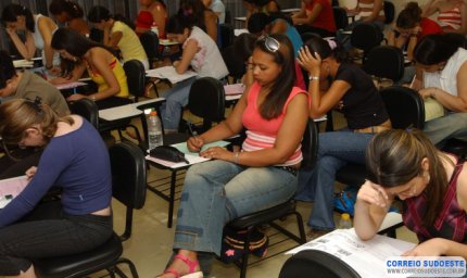 ESCOLAS RECEBERÃO INCENTIVOS PARA PROGRAMA DE ENSINO MÉDIO EM TEMPO INTEGRAL