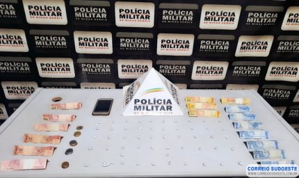 MENOR É FLAGRADO COM PEDRAS DE CRACK