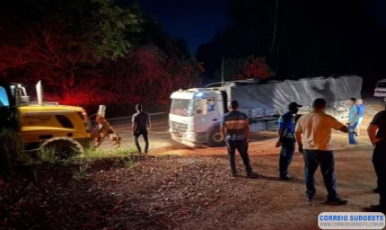 Caminhoneiro e ajudante de Guaxupé feitos reféns em tentativa de roubo de carga de cobre