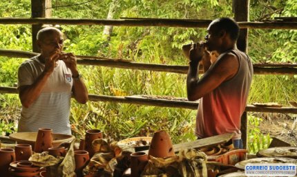 Hoje tem ação cultural gratuita voltada ao artesanato feito com barro