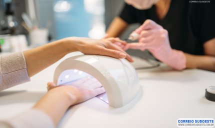 Anvisa proíbe duas substâncias utilizadas em produtos para unhas em gel