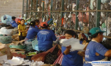 Entenda como descartar corretamente máscaras e materiais infectados pelo novo Coronavírus