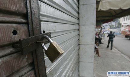 MAIS DA METADE DOS EMPRESÁRIOS DO COMÉRCIO TEME NOVA ONDA DE COVID-19