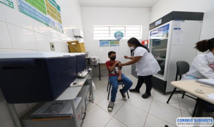 Vacina contra o HPV: meninos e meninas de 9 a 14 anos devem ser imunizados