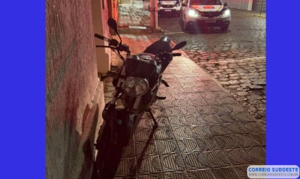 Motocicleta furtada é recuperada pela Guarda Civil Municipal de Guaxupé