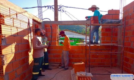 Em época propícia para a construção civil, Cemig reforça medidas de segurança com a rede elétrica