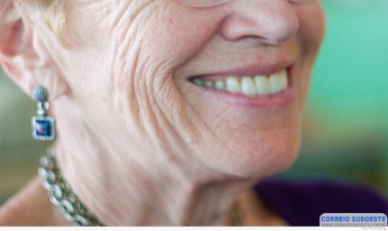 CLÍNICA VAI INDENIZAR POR PRÓTESE DENTÁRIA DE MÁ QUALIDADE