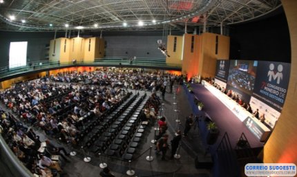 Estado destina recursos para capacitação dos secretários municipais de saúde de Minas