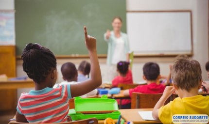 REGISTRO DE FREQUÊNCIA ESCOLAR DE ALUNOS DEVE SER FEITO ATÉ O DIA 27