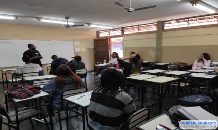 Programa de reforço escolar vai atender mais de 114 mil alunos da rede estadual