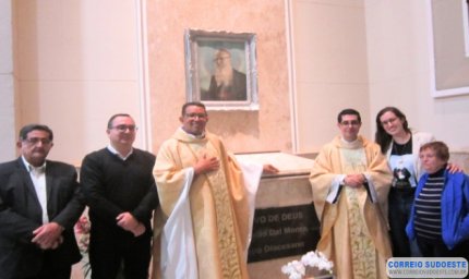 Fiéis e devotos reverenciaram os 60 anos da morte de D. Inácio