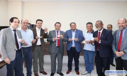 Cooxupé recebe ministro do Trabalho e Emprego para diálogo sobre o trabalho na cafeicultura