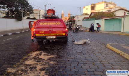 Óleo derramado causa ‘escorregões’ no Centro de Guaxupé
