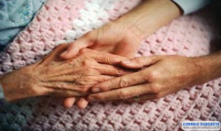 Férias prêmio para acompanhar familiar doente é garantida