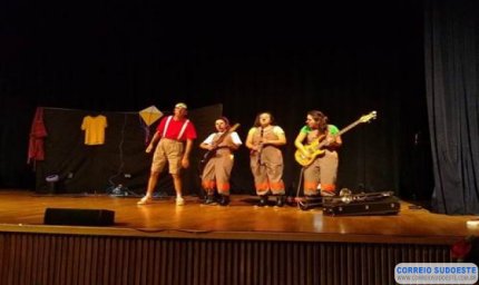 Teatro de Luz Cemig apresenta peça teatral educativa em Guaxupé