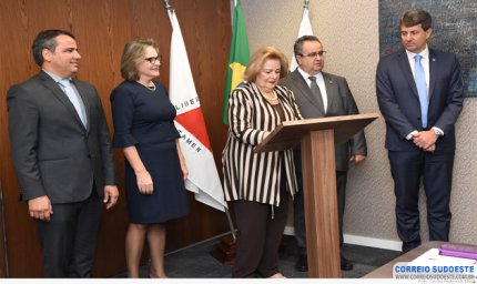 Acordo entre Estado e AMM tem adesão de 812 municípios