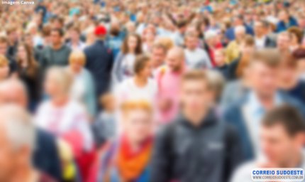 População brasileira começará a diminuir em 2042, diz IBGE