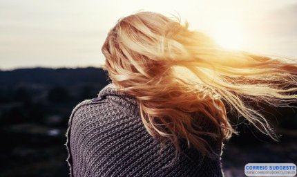 CUIDADOS AO LAVAR O CABELO NO OUTONO E NO INVERNO