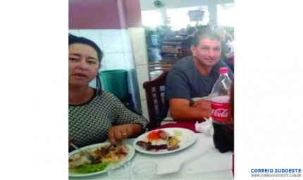 MOTORISTA EMBRIAGADO ATINGE MOTO DE FRENTE NA RODOVIA MATANDO CASAL DE MONTE BELO