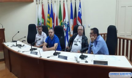 Audiência pública da LDO mais pareceu um relatório da administração municipal