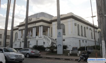 CIRURGIAS ELETIVAS E ISENÇÃO DE PENALIZAÇÃO POR AUMENTO DE ÁREA CONSTRUÍDA DOMINARAM DISCUSSÕES NA CÂMARA