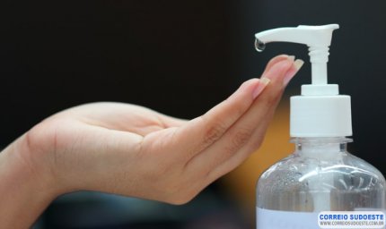Receita Federal doa 21 mil litros de bebidas alcóolicas para a produção de álcool gel