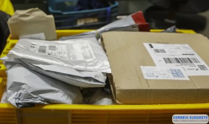 Correios alertam sobre golpe cobrando taxa para retirar encomenda
