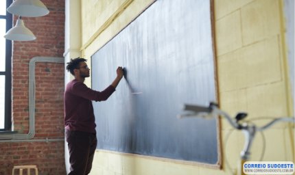 Governo de Minas encaminha projeto de lei que assegura o pagamento do Piso Nacional do Magistério em Minas Gerais