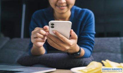 O celular está destruindo sua paz mental? Psicanalista explica como fazer o detox digital