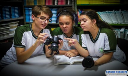 Currículo “flexível”:  estudantes do ensino médio da rede estadual contam com 75 possibilidades