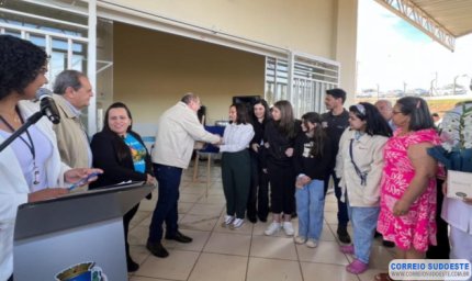 Prefeitura inaugura restaurante popular no Polo Industrial e Jarbinhas anuncia construção de passarela