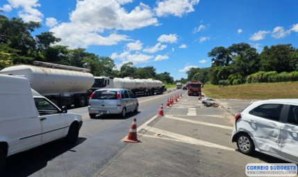Grave acidente na MG-050 deixa um morto e uma gestante ferida em estado grave
