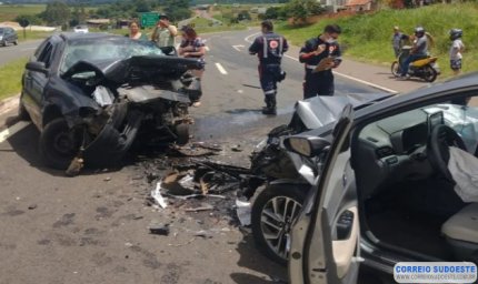 Colisão frontal mata motorista em Paraíso próximo ao trevo de acesso a Ribeirão