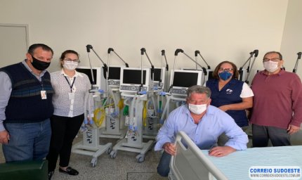 PREFEITURA E SANTA CASA RECEBEM OS RESPIRADORES PARA A UTI DESTINADA AOS PACIENTES DA COVID-19
