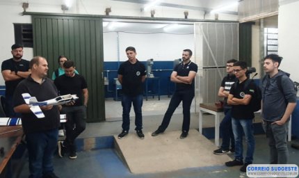 PROJETO INTEGRADOR NO UNIFEG: DESENVOLVENDO UM AEROMODELO