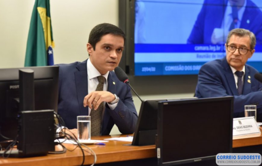 Planos de saúde alegam 'explosão' de despesas em 2021 e preveem reajuste de 16% neste ano