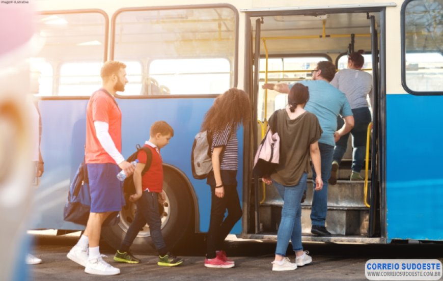 Estudantes de Guaxupé já podem se inscrever no Auxílio-Transporte para 2026
