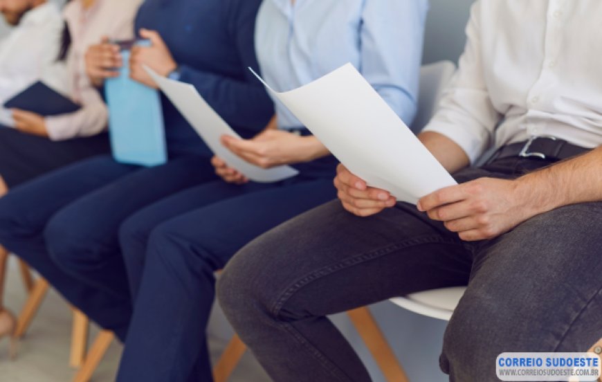 A importância das empresas em oferecer o primeiro emprego aos adolescentes de Guaxupé