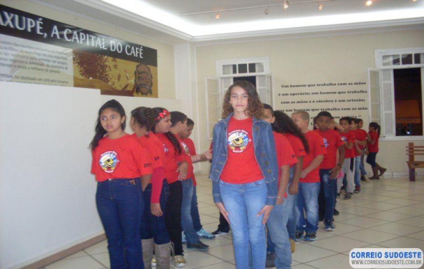 Alunos concluíram mais uma edição do projeto “Bombeiro Mirim”