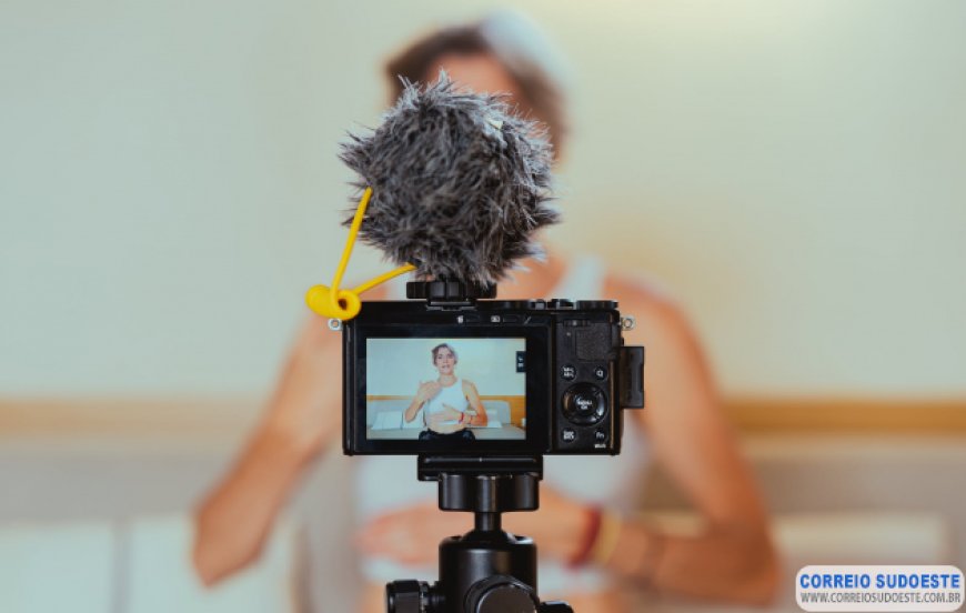 QUEM SONHA EM VIVER DA INTERNET PRECISA ACORDAR URGENTE; JÁ EXISTEM MAIS YOUTUBERS DO QUE PSICÓLOGOS